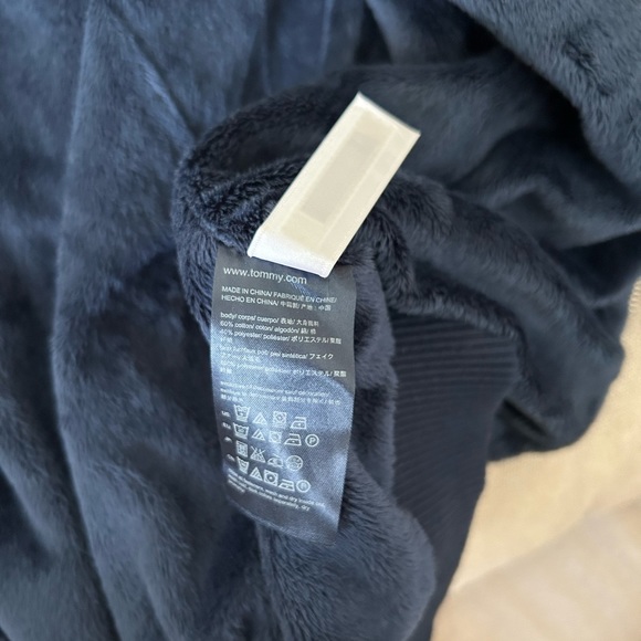 Brand new Tommy Hilfiger zip up hoodie - Picture 5 of 5